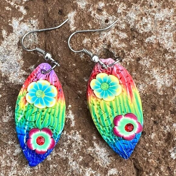 Handcrafted polymer clay earrings - Picture 2 of 5